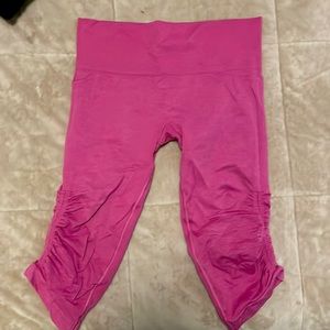 Lululemon pink above the knee leggings